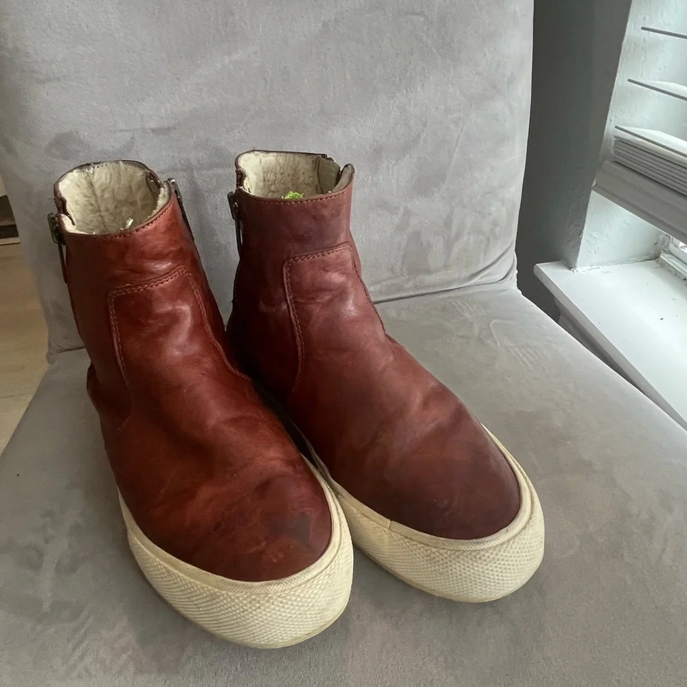 Frye Brown Leather High-Top Sneakers comfort shoes